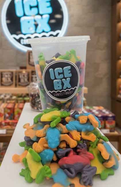 Albanese Rainforest Gummi Frogs – Sour, Chewy & Bursting with Flavor